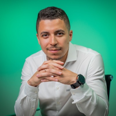 Headshot of Breno Oliveira