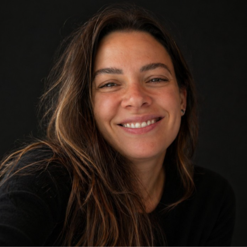 Headshot of Manuela Fernandes