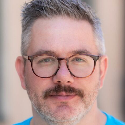 Head shot of Tim Russo